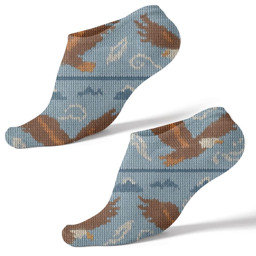 Knit Illusion Mountain Bands With Eagle Motifs trendy patterned ankle socks