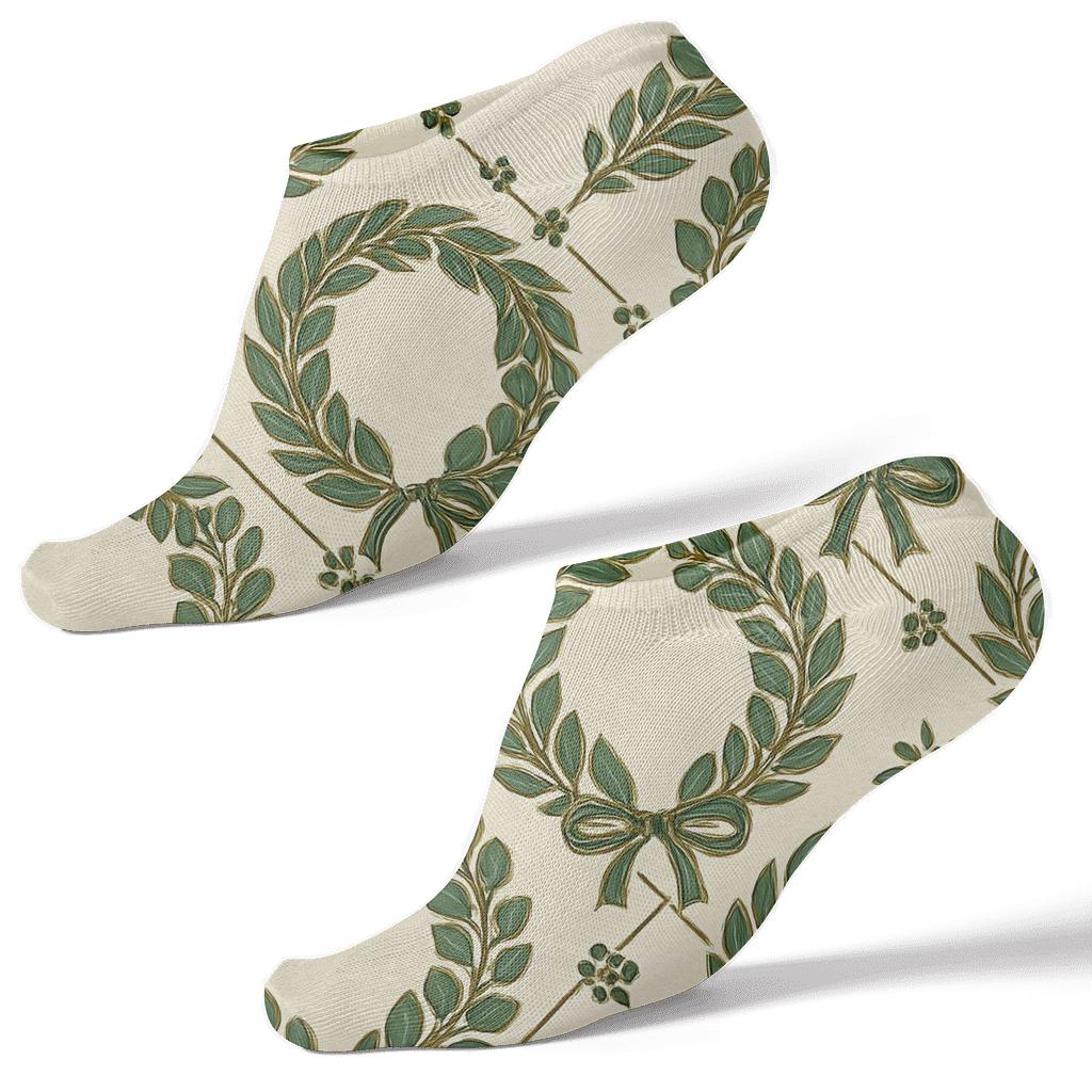 Garland Lattice With Wreath Medallions premium sports ankle socks