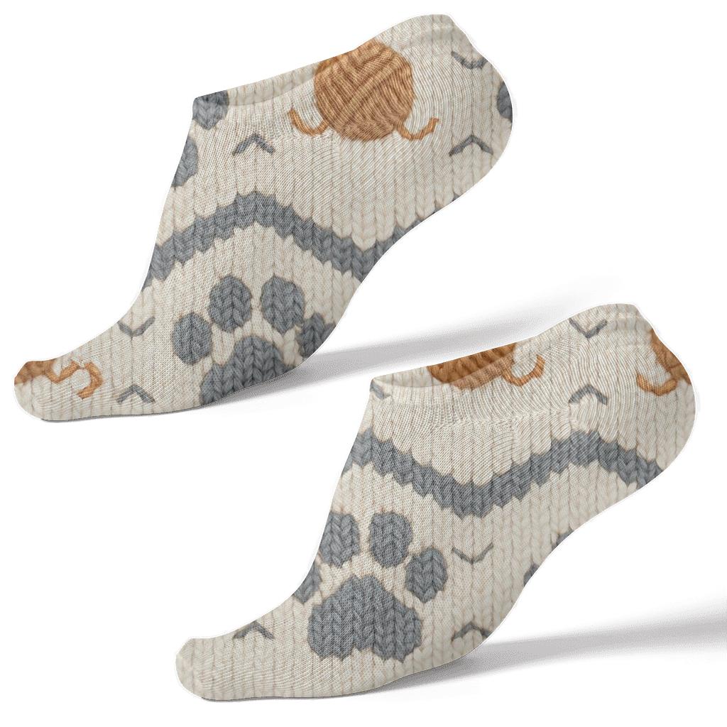 Knitted-Illusion Cat Paw Chevron Bands unique graphic ankle socks