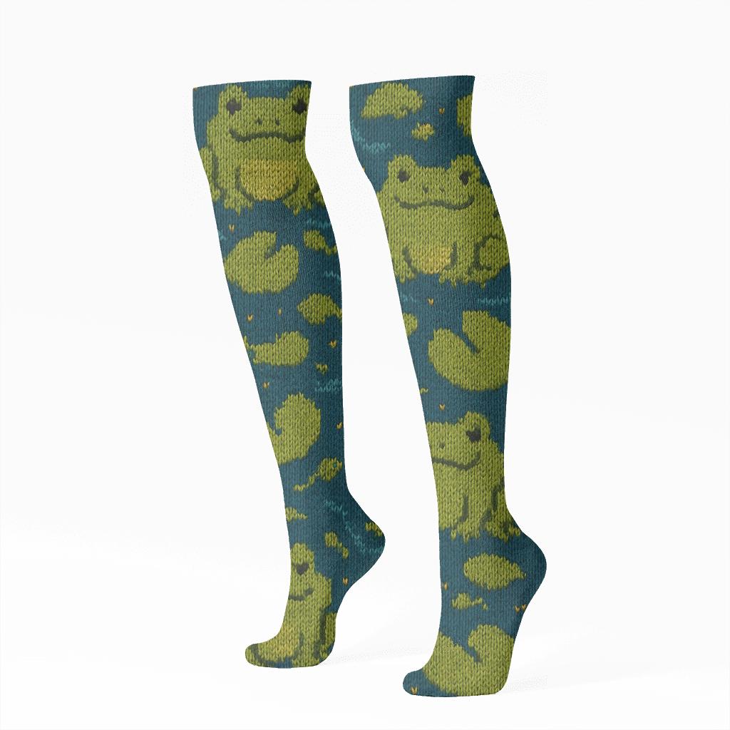 Knitted Frog Pond Tiling trendy patterned knee-high socks