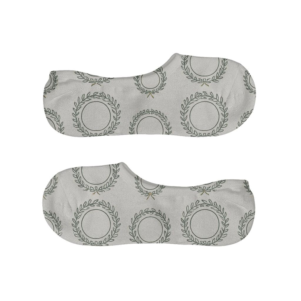 Minimal Wreath Concentric Ring Study soft cotton no-show socks