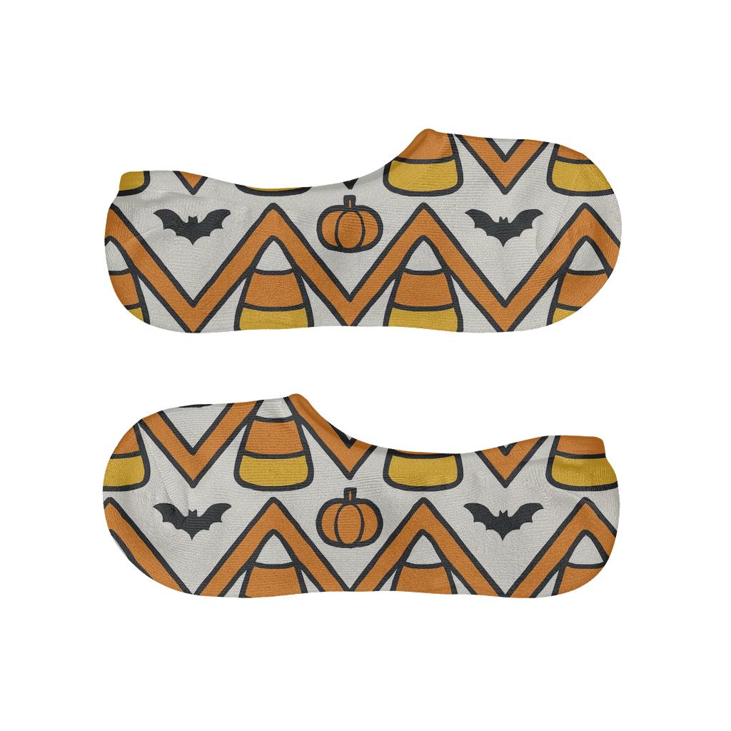 Candy Corn And Pumpkin Zigzag Bands On White Background soft cotton no-show socks