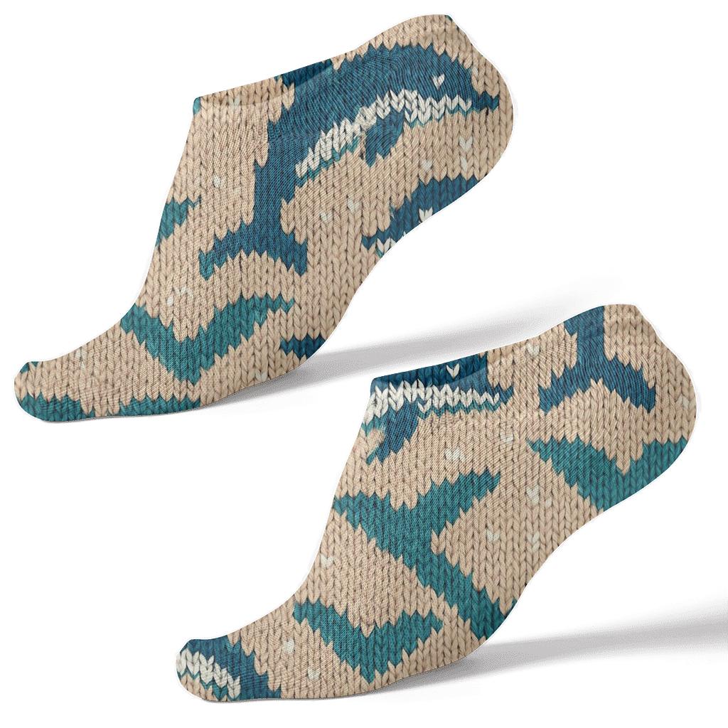 Knitted Illusion Dolphin Chevron Surf Band trendy patterned ankle socks