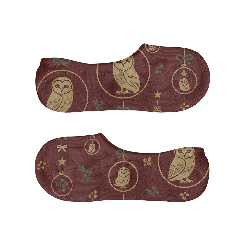 Golden Owl Ornament Medallion Grid On Deep Red Background soft cotton no-show socks