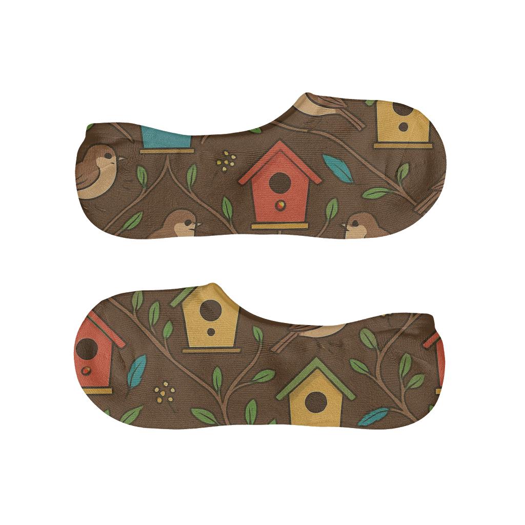 Garden Party Birdhouse Lattice On Earthy Brown anti-slip no-show socks