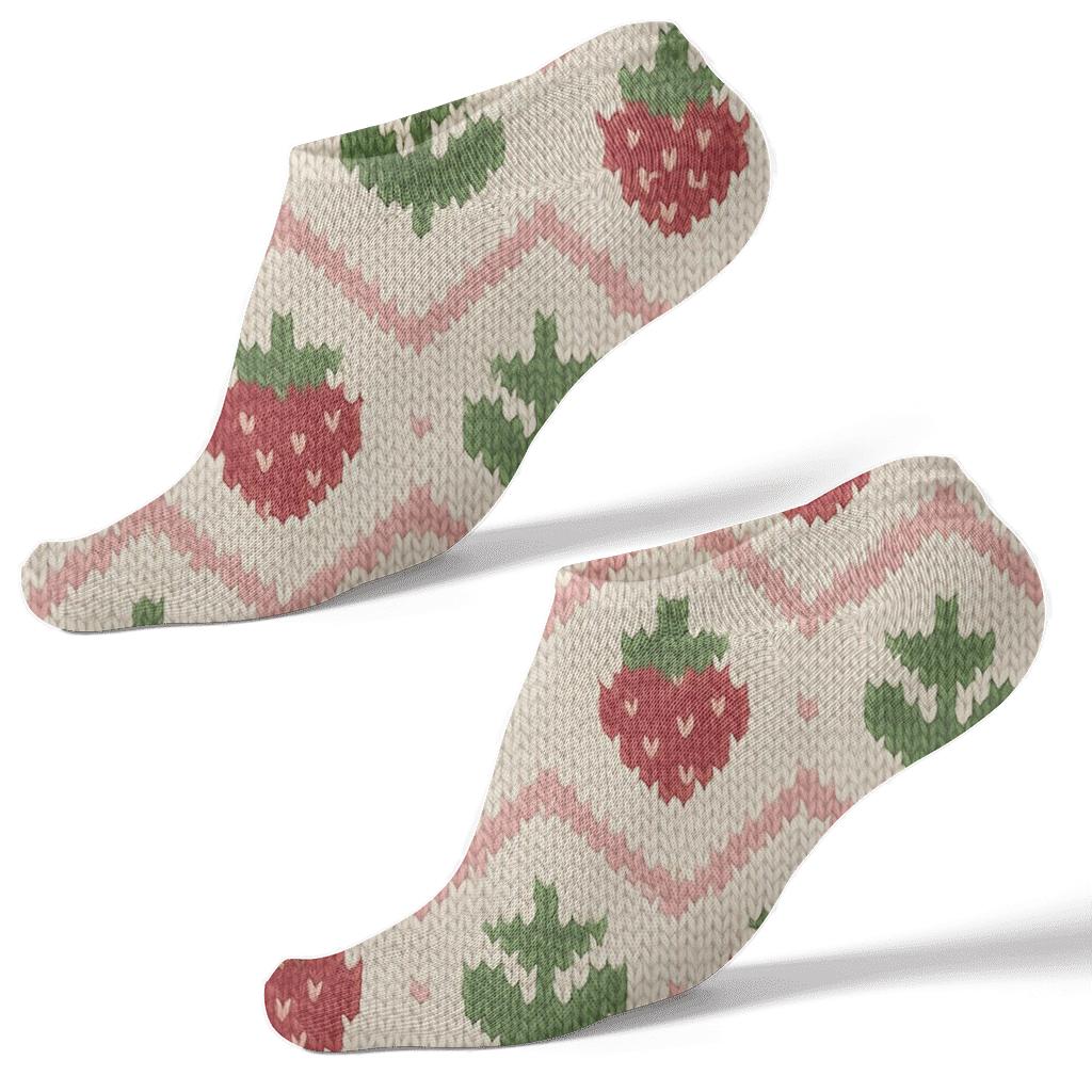 Strawberry Field Knit Chevron On Cream soft everyday ankle socks