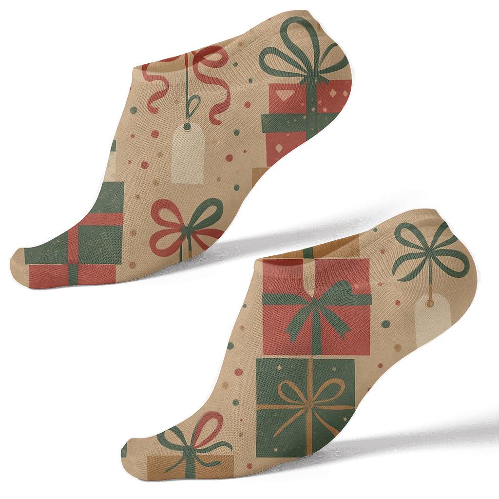 Vintage Gift Wrap Poster Look With Presents Parade stylish athletic ankle socks