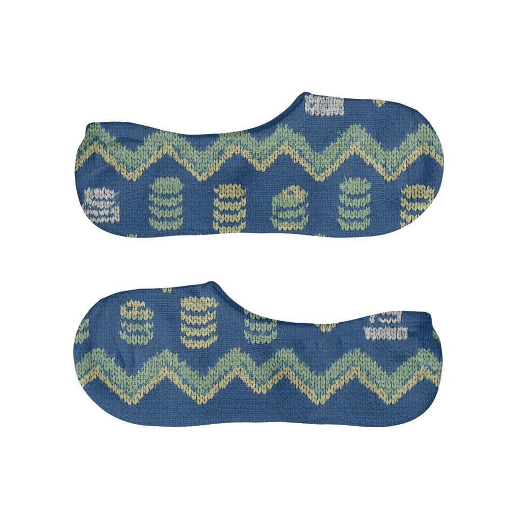 Cashier-Grade Coin Chevron On Retail Blue soft cotton no-show socks