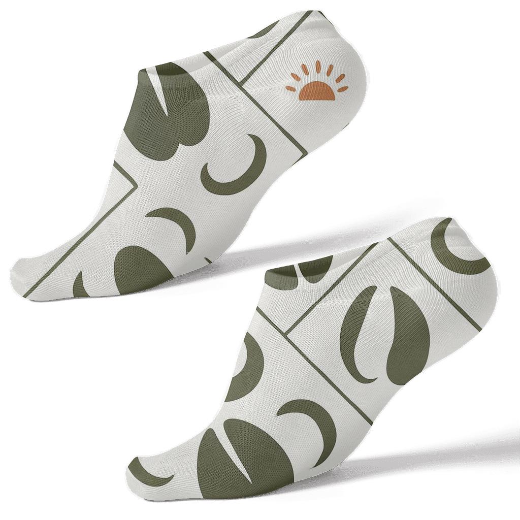 Tracks And Horns Tessellation With Bison stylish athletic ankle socks