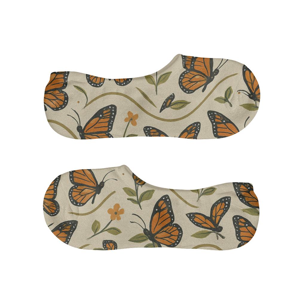 Monarch Migration Trail Chevron On Warm Ivory Background low cut no-show socks