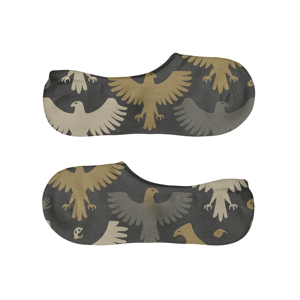 Eagle Wing Span Stripes On Charcoal Background comfortable low-cut socks