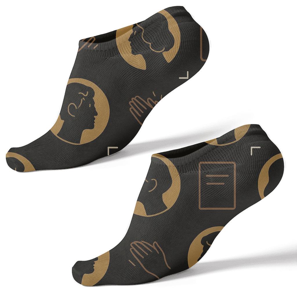 Applause Grid With Actor Cameo Medallions soft everyday ankle socks