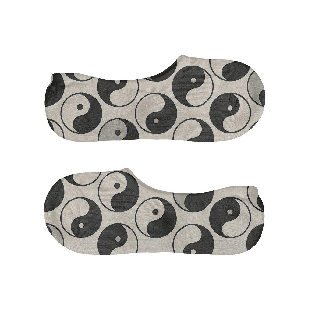 Monochrome Teardrop Lattice On Ivory Field breathable no-show socks