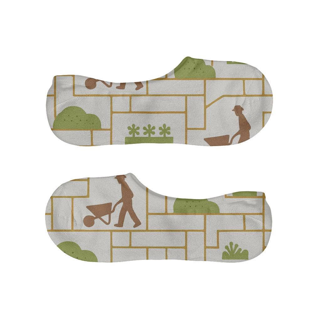 Garden Path Lattice With Landscaper Silhouette Accents soft cotton no-show socks
