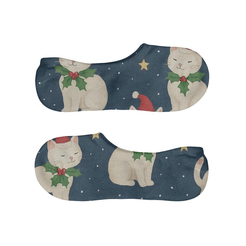 Holly Collar Cats Scatter On Deep Navy Background soft cotton no-show socks