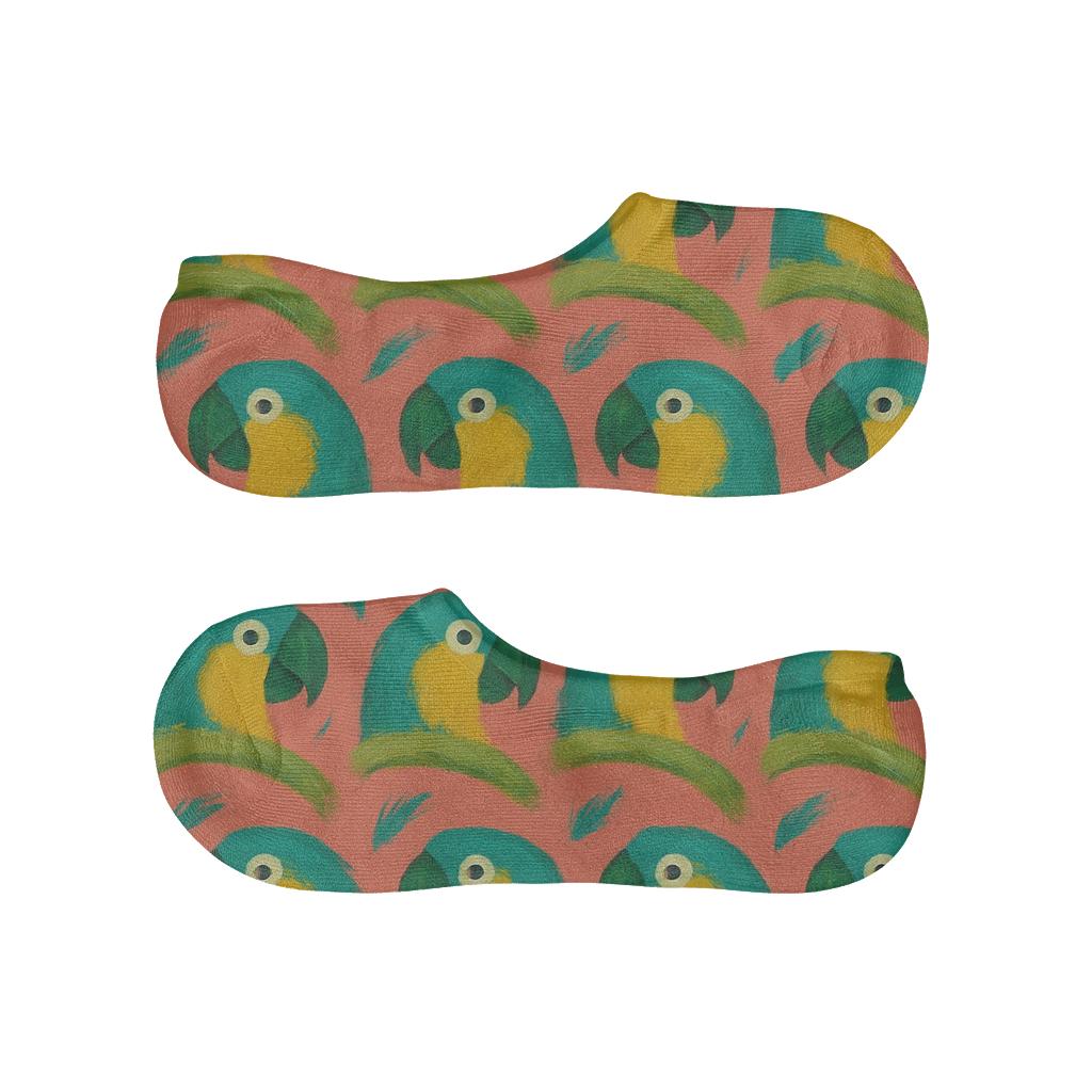 Parrot Beak And Perch Wave Repeat On Coral Background low cut no-show socks