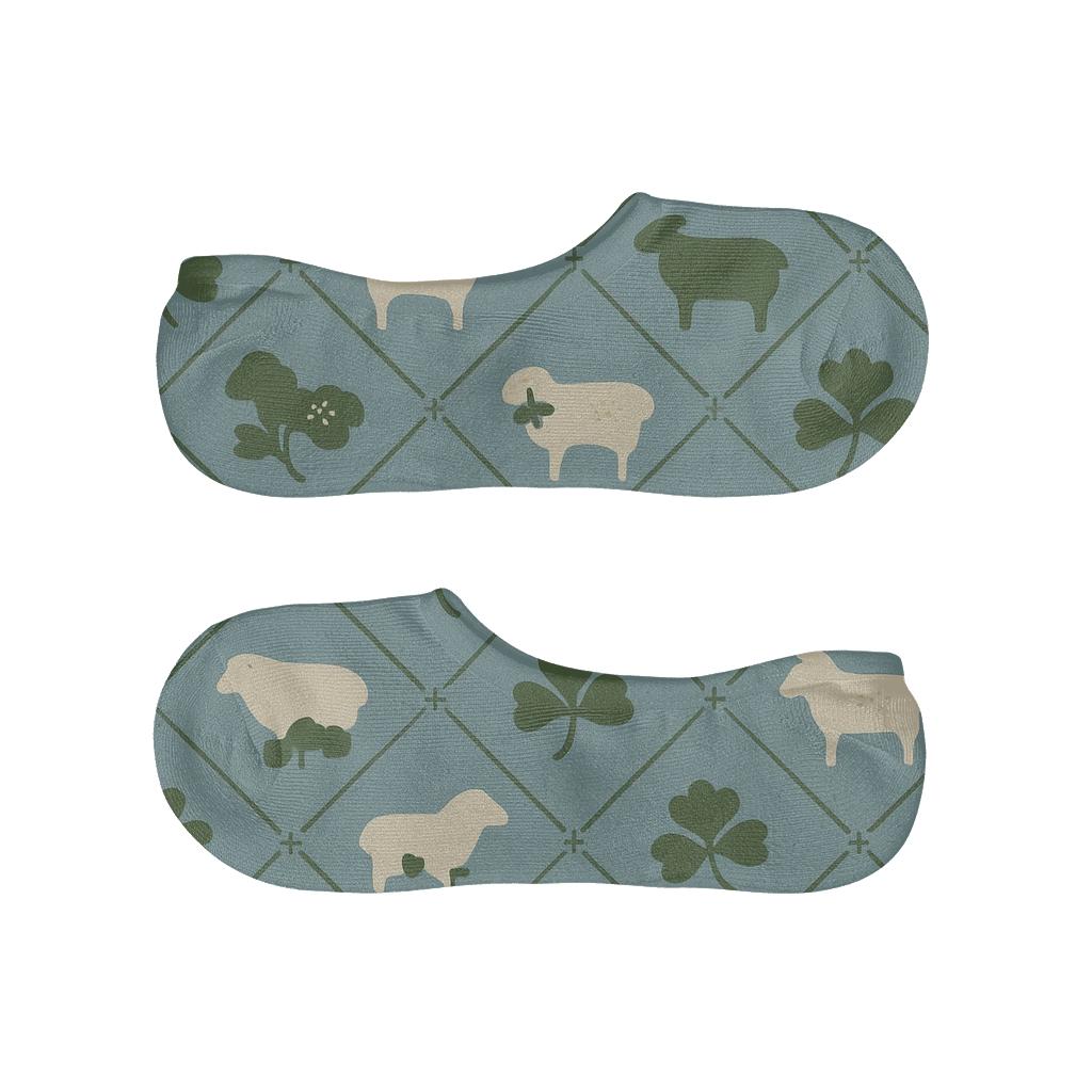 Clover Lattice With Sheep Silhouettes anti-slip no-show socks