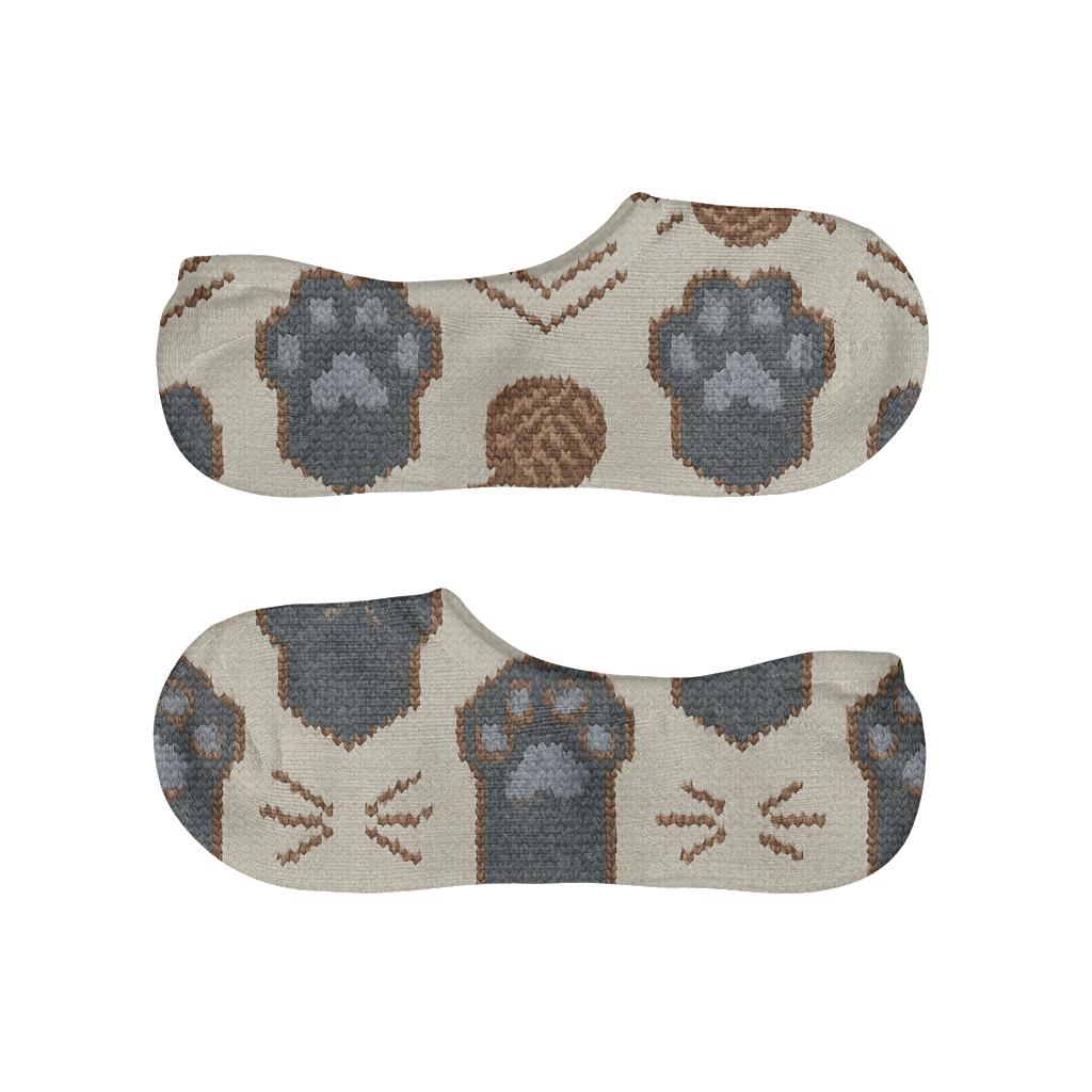 Knitted Illusion Cat Paw Chevron On Warm Cream trendy no-show sock styles