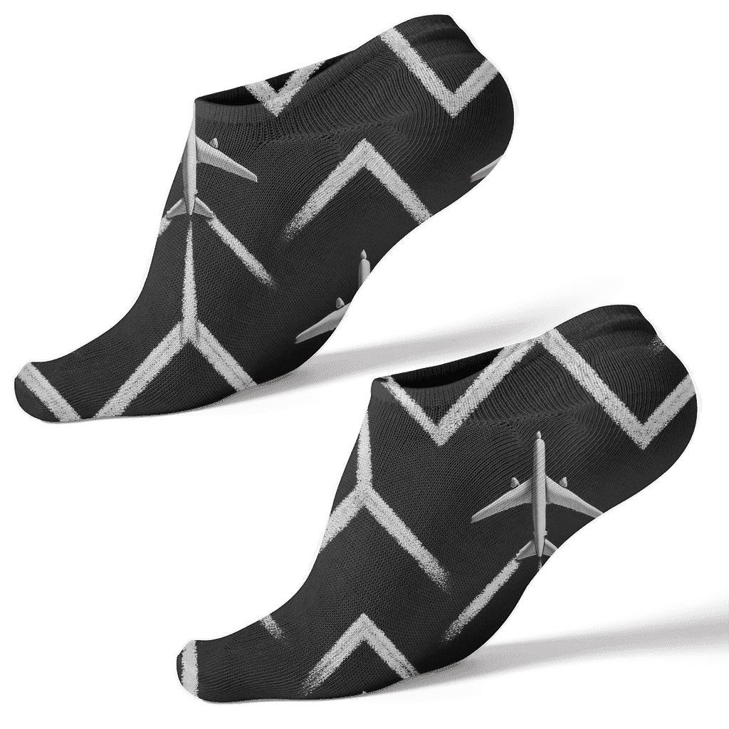 Contrail Chevron Airplane Grid trendy patterned ankle socks