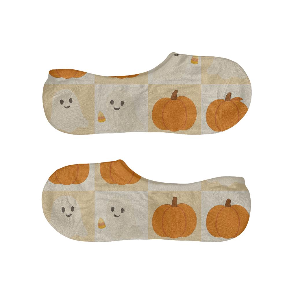 Orange Pumpkin And Ghost Alternating Grid On Proper Neutral Background trendy no-show sock styles