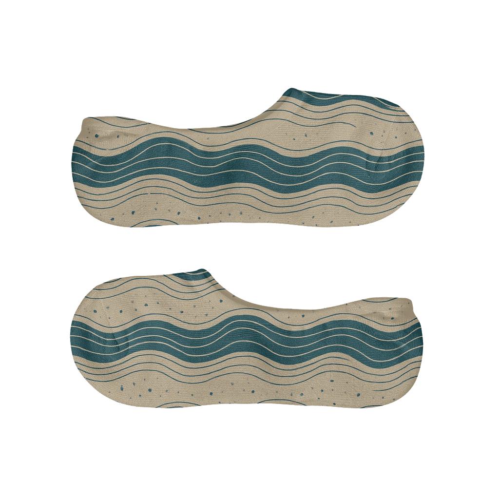 Tide Band Topographic Ripples On Warm Sand low cut no-show socks
