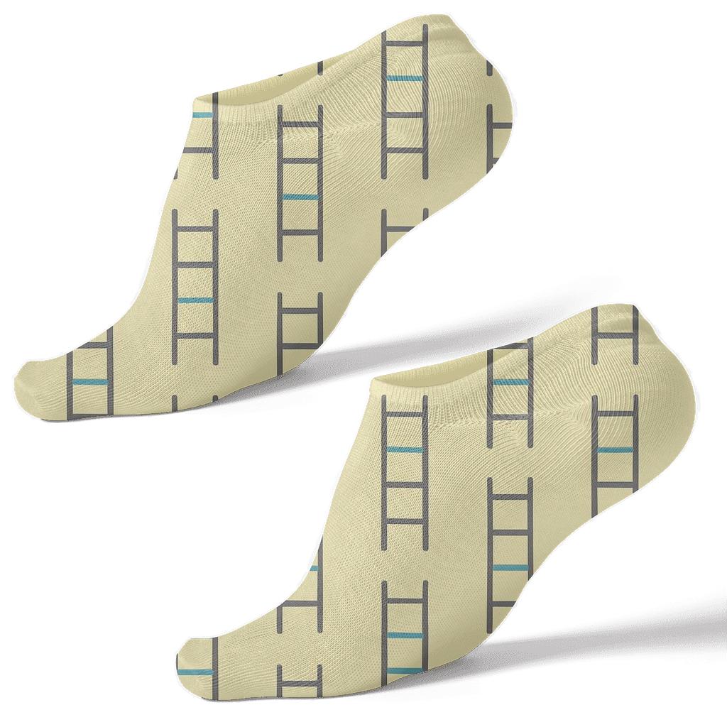 Soft Ladder Offset stylish athletic ankle socks