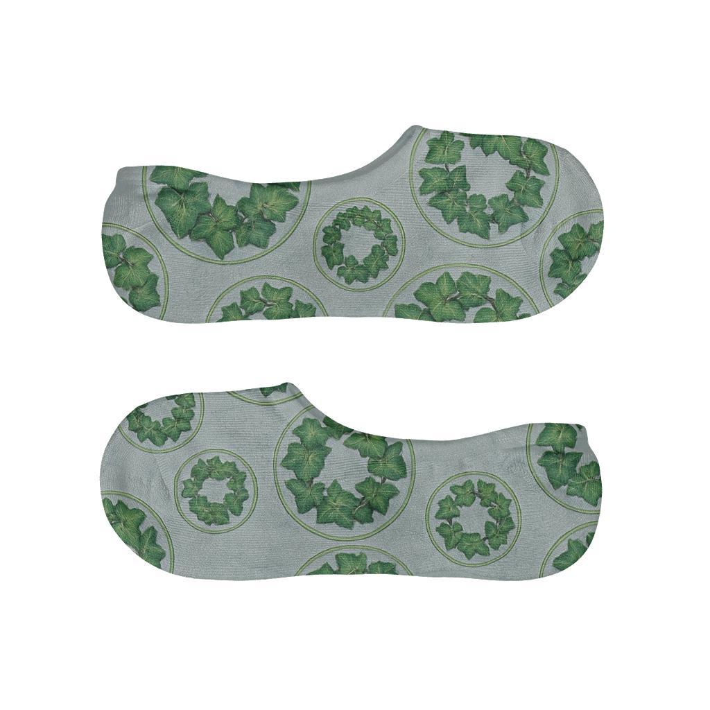 Dewdrop Ivy Medallion Tiles On Stone Gray designer print no-show socks