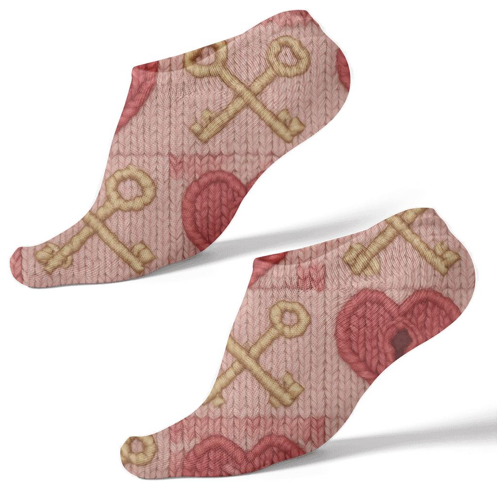 Knitted Pattern Illusion Heartshaped Lock And Key Tiles trendy patterned ankle socks