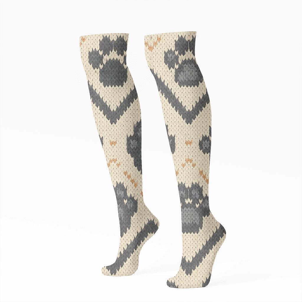 Knitted Illusion Cat Paw Chevron On Warm Cream Background comfortable cotton knee-high socks