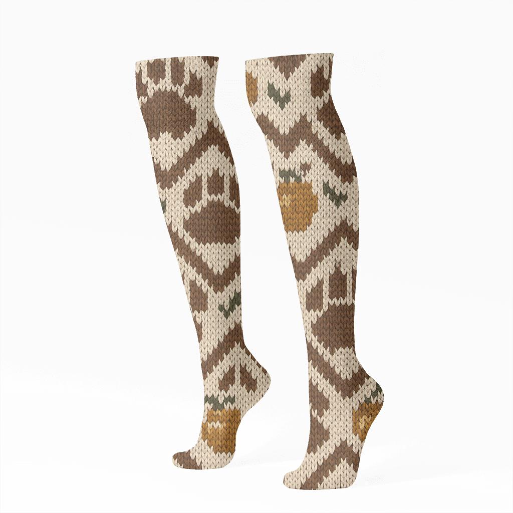 Knitted Illusion Paw Chevron, Bear Edition premium sports knee-high socks
