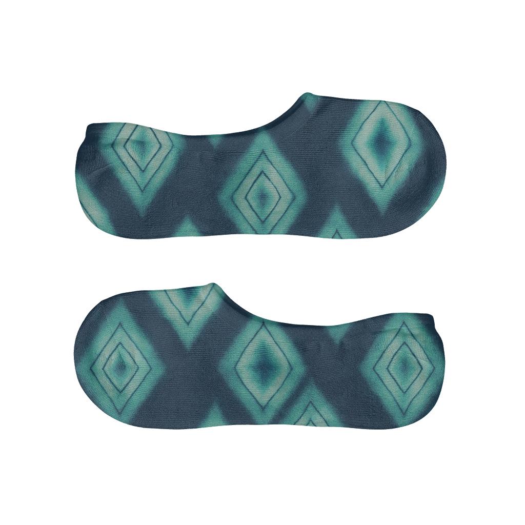 Teal Seafoam Shibori Diamond Rail Repeat On Deep Navy Background comfortable low-cut socks