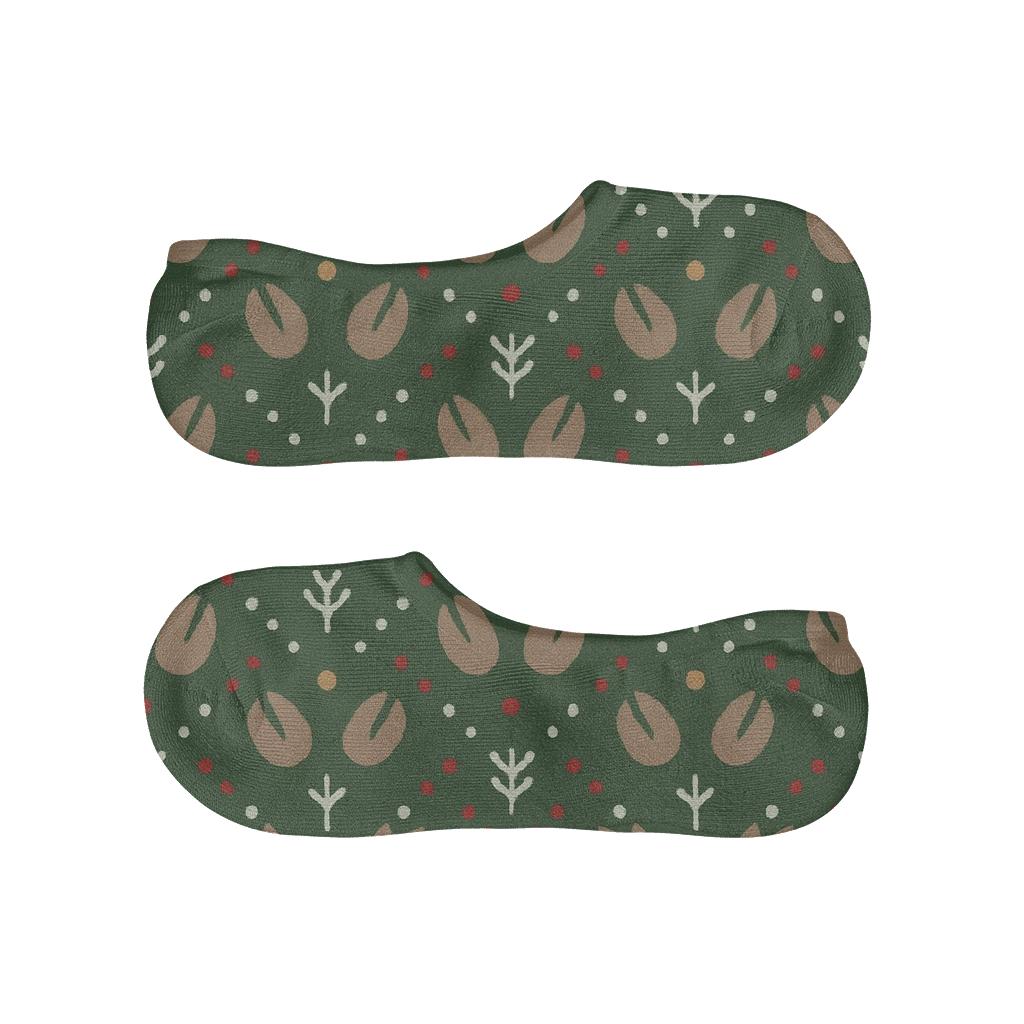 Reindeer Hoofprint Chevron On Moss Green Field anti-slip no-show socks