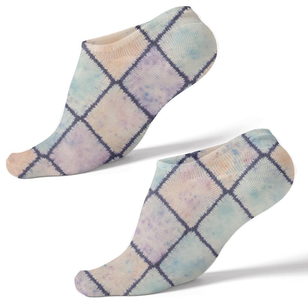 Pastel Shibori Diamond Lattice With Ice Dye Speckle Field On Ivory Background stylish athletic ankle socks