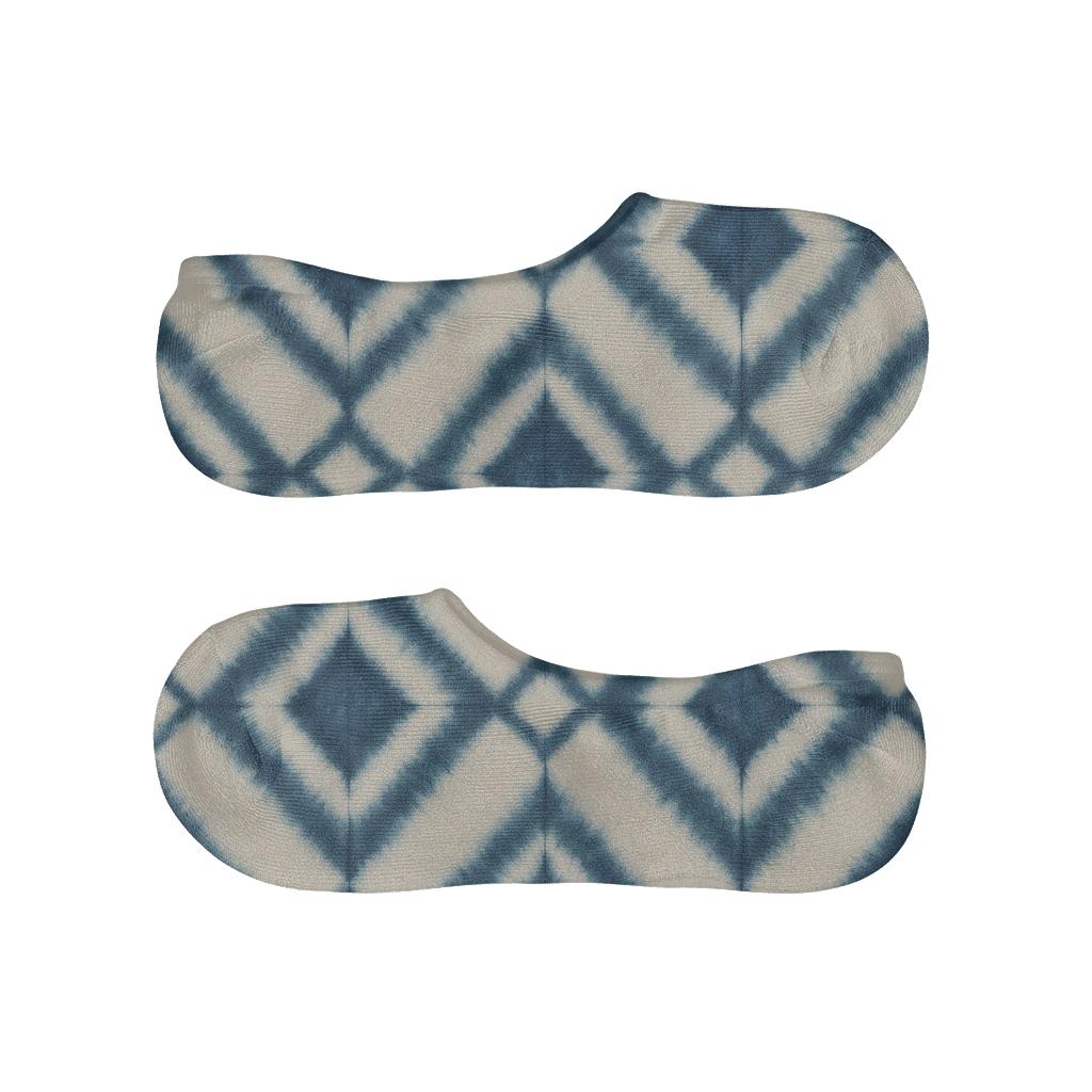 Indigo Shibori Diamond Lattice On Ivory Background designer print no-show socks