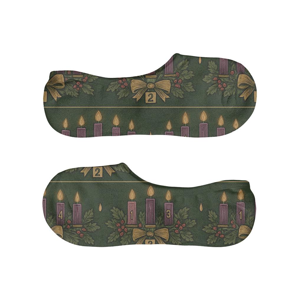 Wreath Band Repeat With Advent Candles low cut no-show socks