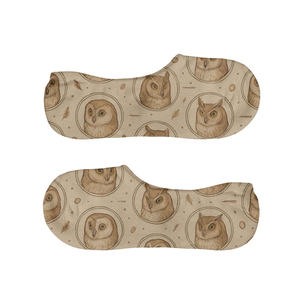 Vintage Owl Portrait Medallions On Warm Beige Background soft cotton no-show socks