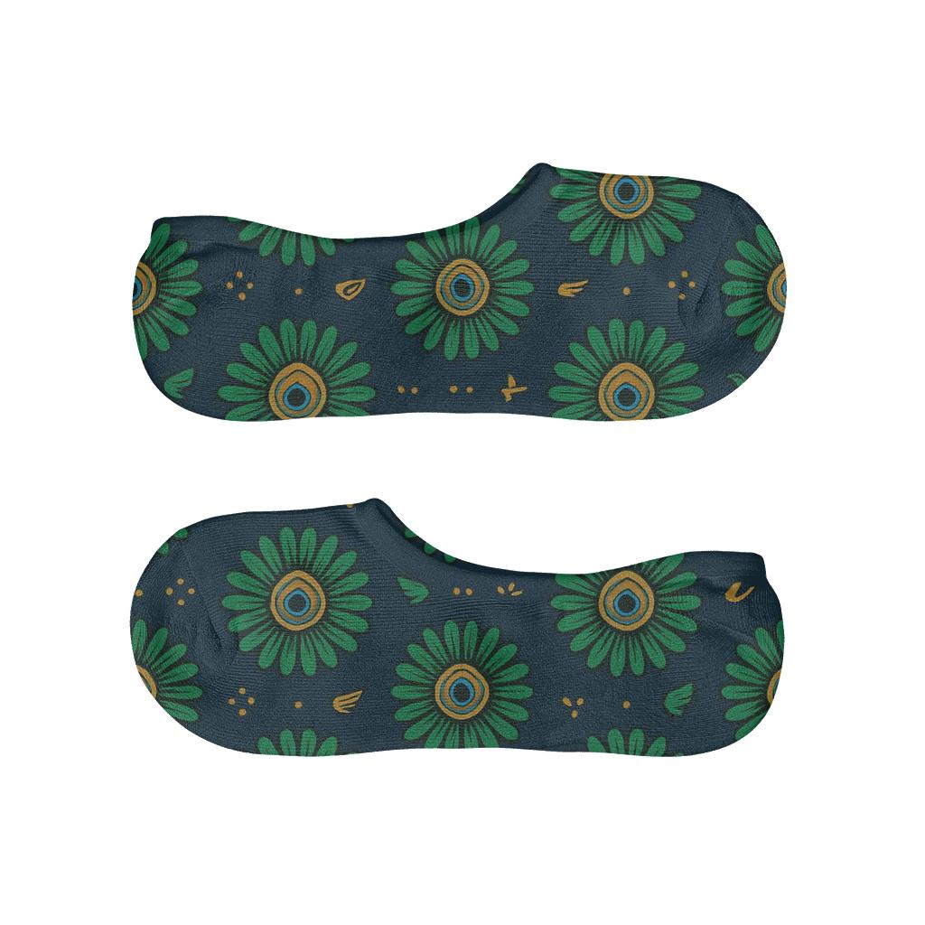 Peacock Eye Feather Radial Tiles On Deep Navy Background anti-slip no-show socks