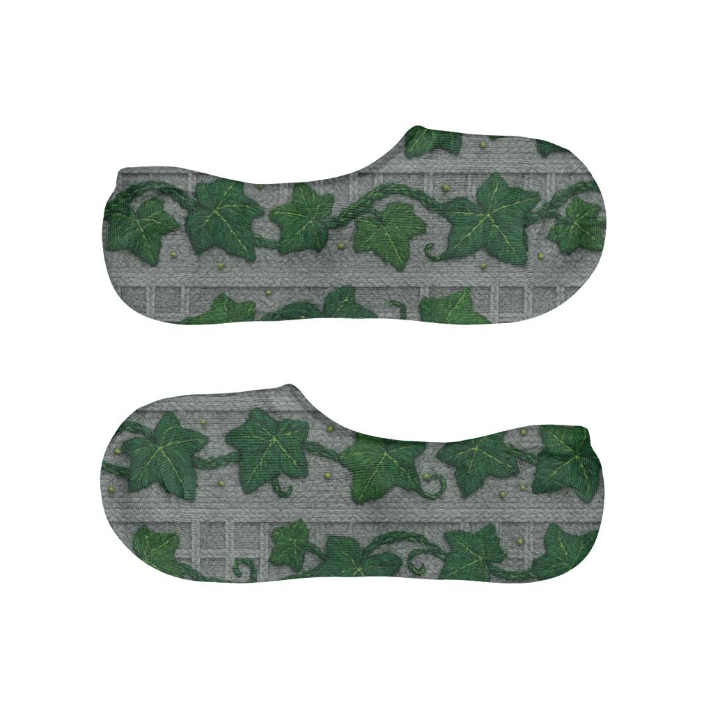 Knitted Ivy Trellis Bands On Stone Gray breathable no-show socks
