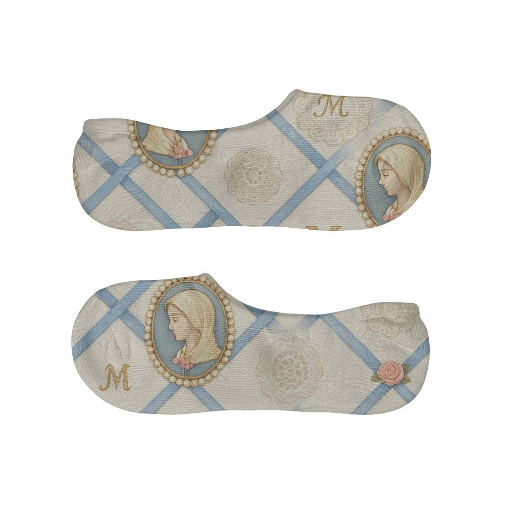Ribbon Lattice With Mary Cameo Medallions comfortable low-cut socks
