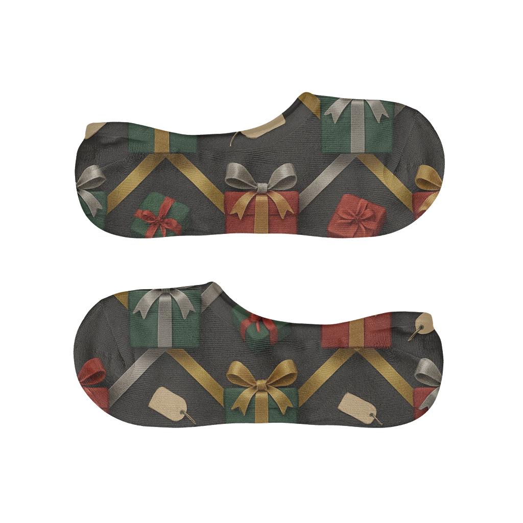 Ribbon Lattice With Presents Interior designer print no-show socks