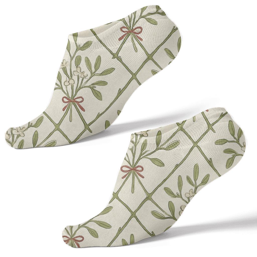 Botanical Poster Look With Mistletoe Lattice premium sports ankle socks