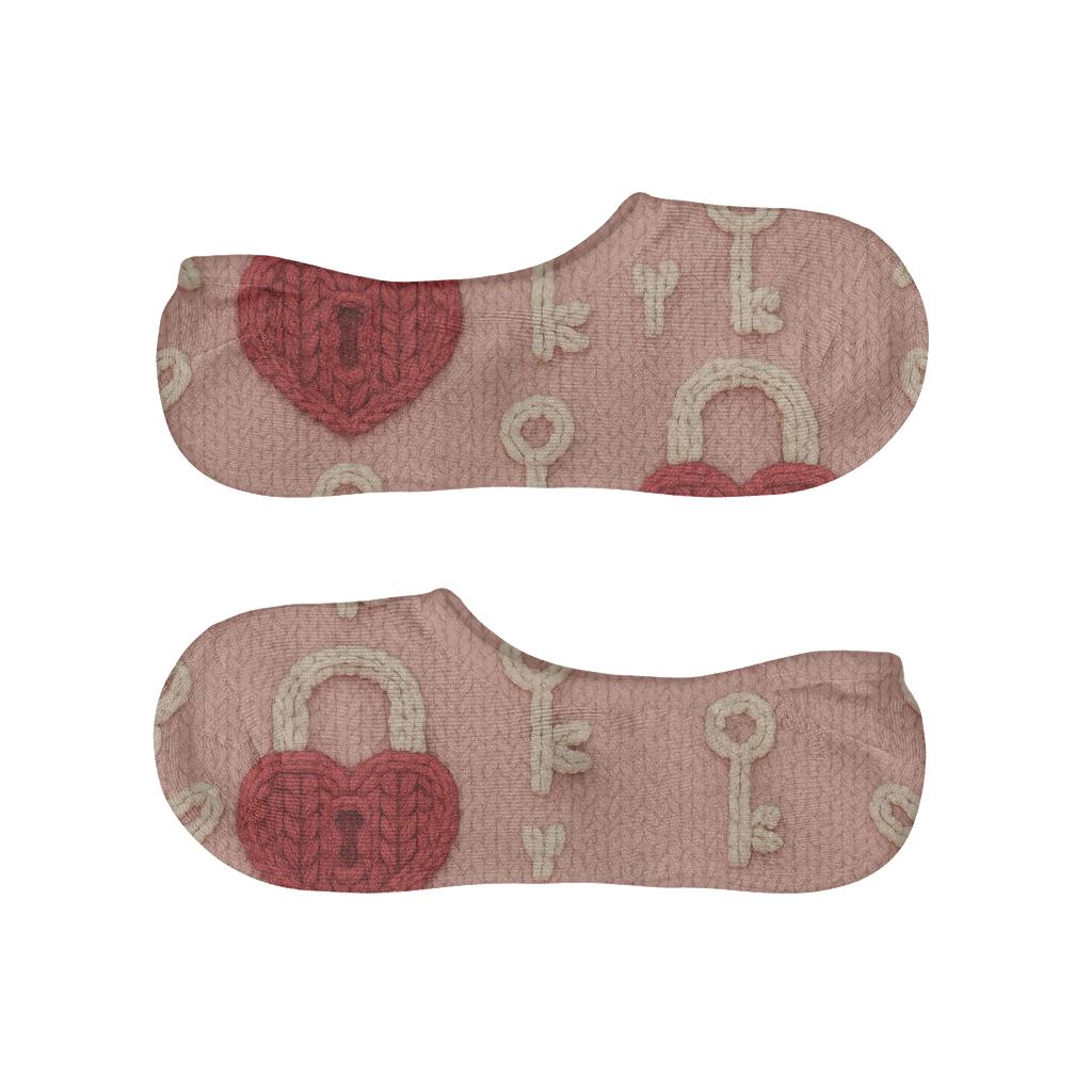 Knitted Illusion Hearts With Lock And Key Silhouettes anti-slip no-show socks