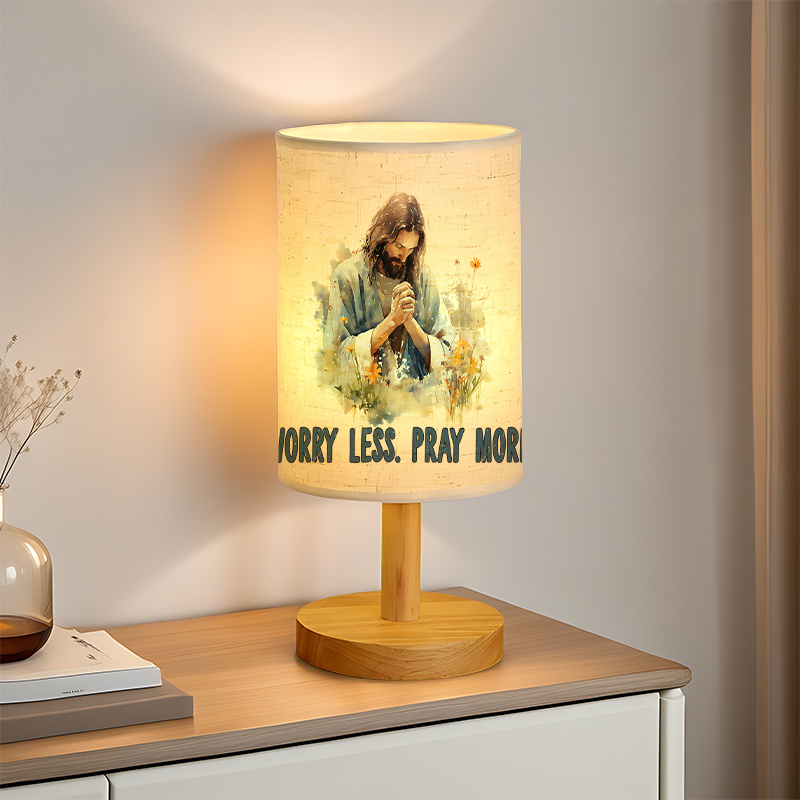 A Modern USB-powered Linen Lamp with a Unique Design and Exquisite Pattern