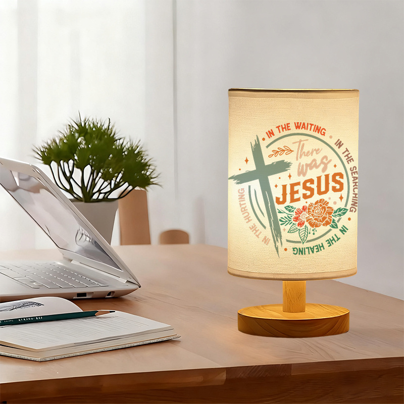 Modern USB Powered Table Lamp With Bulb