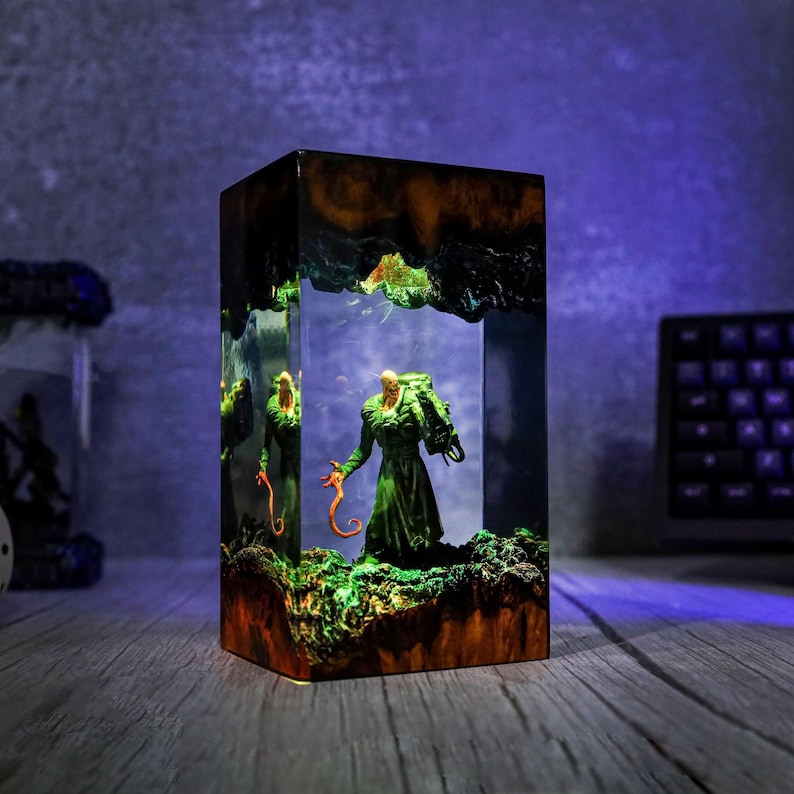 Nemesis Resident Evil Resin Epoxy Lamp