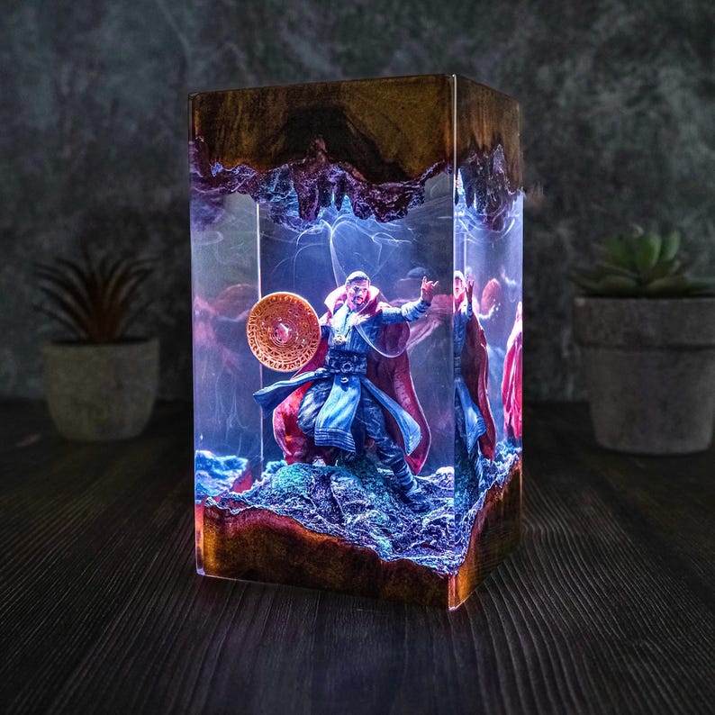 Captain Epoxy Superhero Diorama Movie Night Lamp