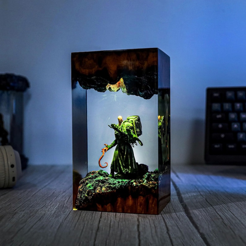 Nemesis Resident Evil Resin Epoxy Lamp