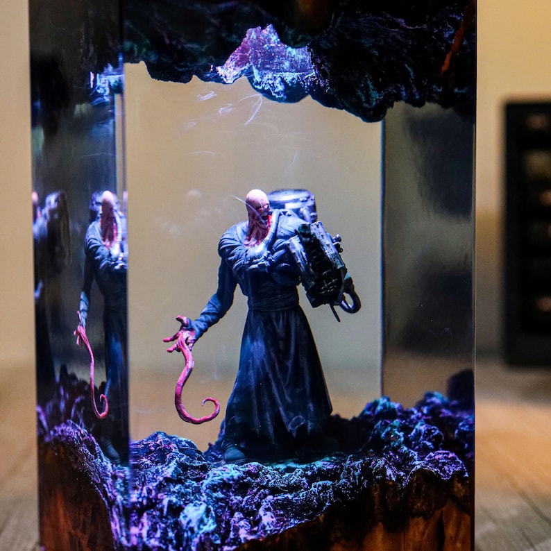 Nemesis Resident Evil Resin Epoxy Lamp