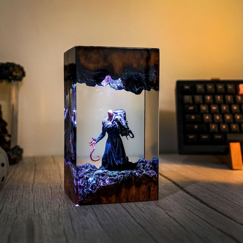 Nemesis Resident Evil Resin Epoxy Lamp