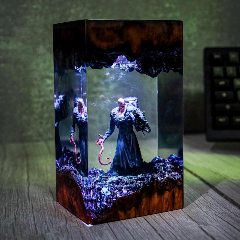 Nemesis Resident Evil Resin Epoxy Lamp